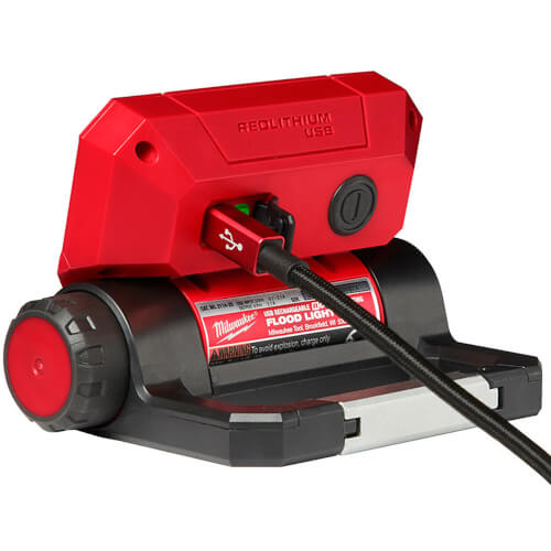 2114-21 - Milwaukee 2114-21 - ROVER Pivoting Flood Light, USB