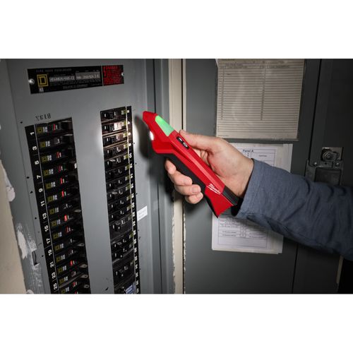 2222-20 - Milwaukee 2222-20 - Circuit Breaker Finder w/ LED