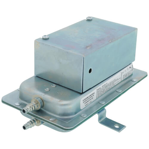AFS-262-112 - Cleveland Controls AFS-262-112 - SPDT Switch w/ Barb