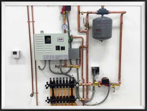 AT244610C - Argo AT244610C - AT244610C 82,000 BTU, 24kW 4-Element Series C Electric  Boiler (w/ Breakers)