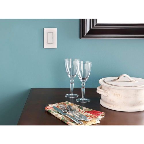 Lutron Claro 1-Gang Decorator Wall Plate - White (CW-1-WH), Open Box New Surplus
